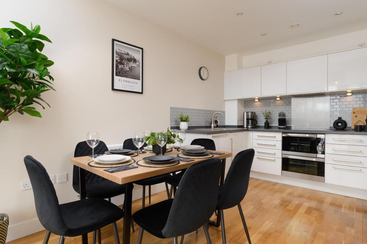 Premium Apartment - Allocated Parking - Great Location Plymouth Eksteriør billede