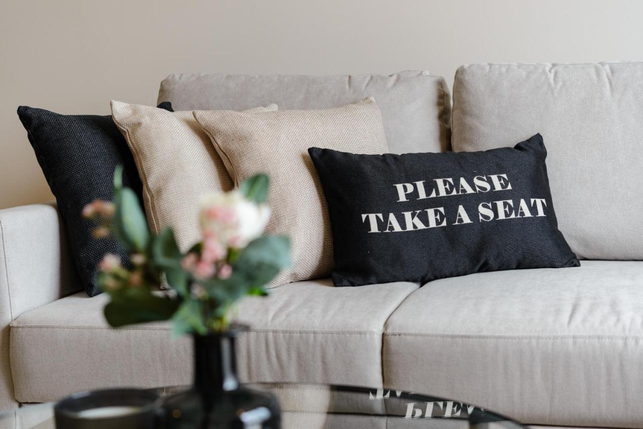 Premium Apartment - Allocated Parking - Great Location Plymouth Eksteriør billede