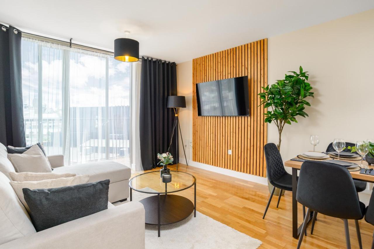 Premium Apartment - Allocated Parking - Great Location Plymouth Eksteriør billede