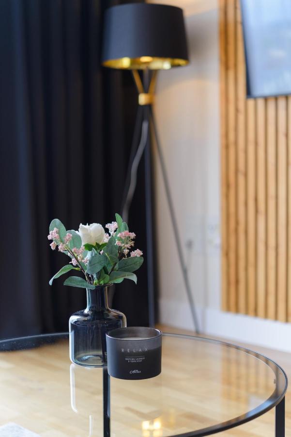 Premium Apartment - Allocated Parking - Great Location Plymouth Eksteriør billede