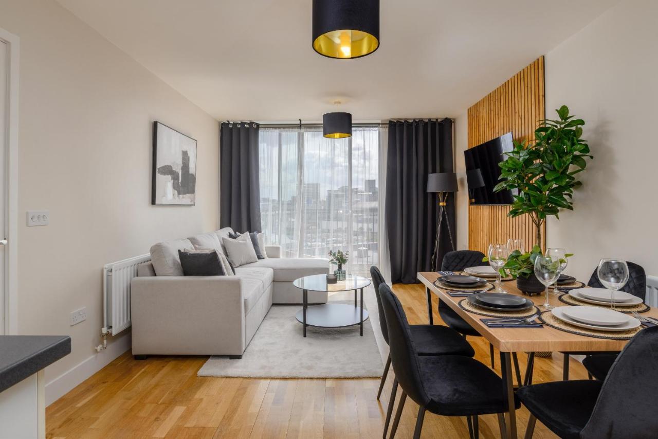 Premium Apartment - Allocated Parking - Great Location Plymouth Eksteriør billede