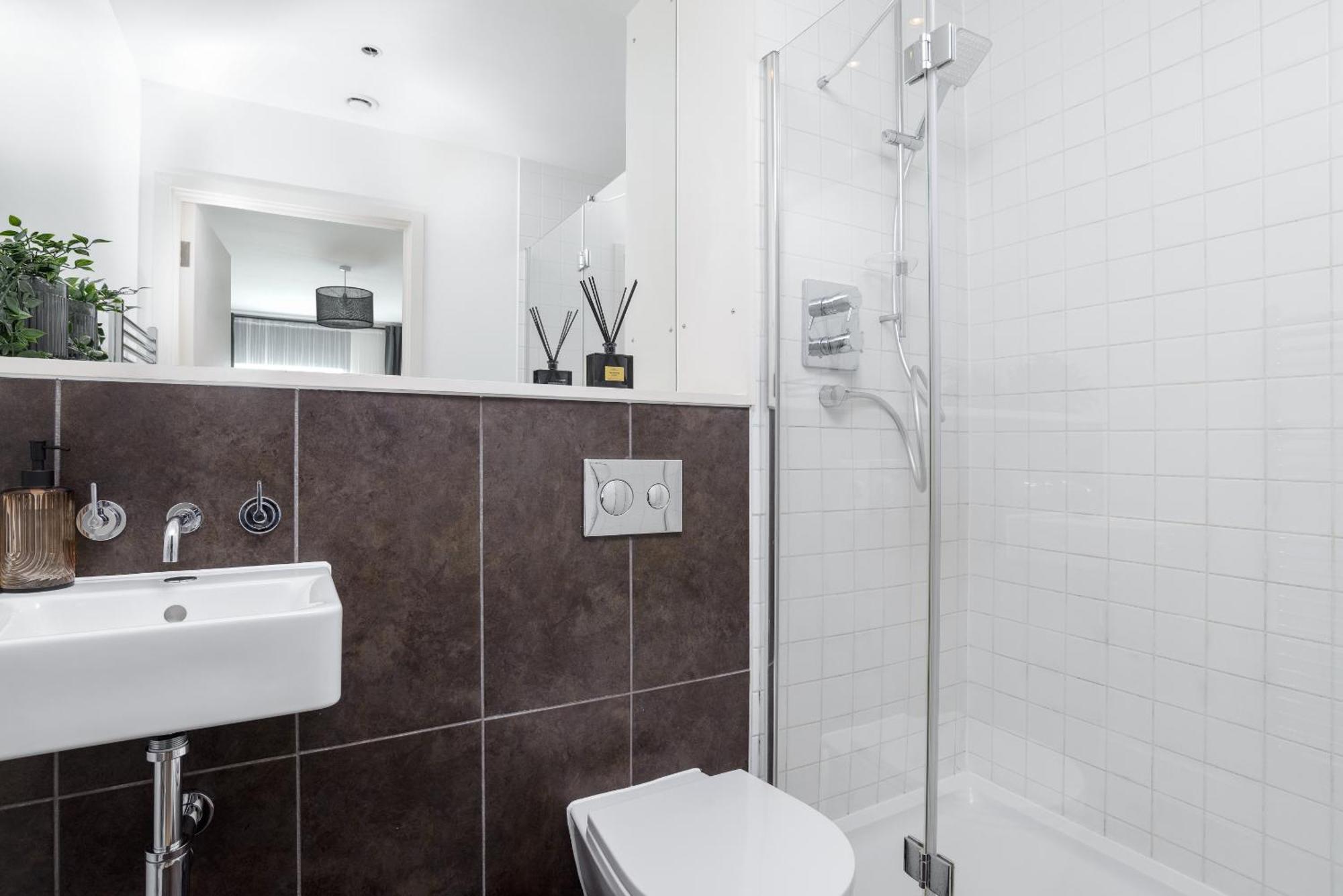 Premium Apartment - Allocated Parking - Great Location Plymouth Eksteriør billede